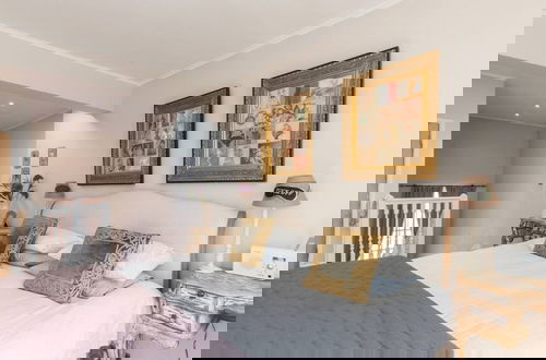 Foto 5 - Stylish 1-bed With a Roof Terrace