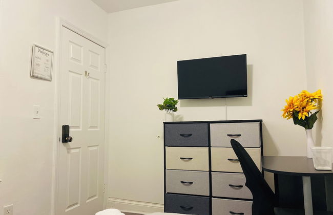Modern Private Share Bedroom Bus stop to NYC - Foto 4