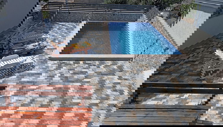 Foto 1 - Holiday Home With Swimming Pool and Terrace