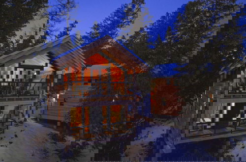 Foto 22 - Superior Chalet With hot tub