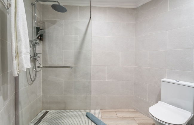 BnB Homes Sun Apartment 50 m Walk From Beach - Foto 7