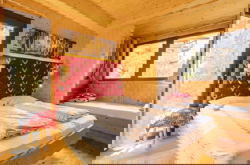 Foto 5 - Cosy Chalet With Sauna