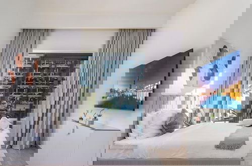 Foto 5 - Large Balcony Studio 10mins From Dubai Mall