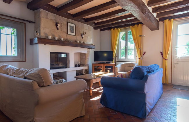 Charming Holiday Home in Montrichard With Pool - Foto 35