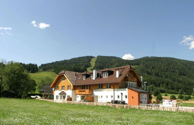 Vogue Apartment in Sankt Margarethen im Lungau Near Ski Lift - Foto 1