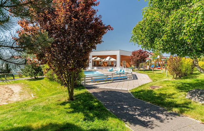 Holiday Homes With Pool, Close to the Beach - Foto 13