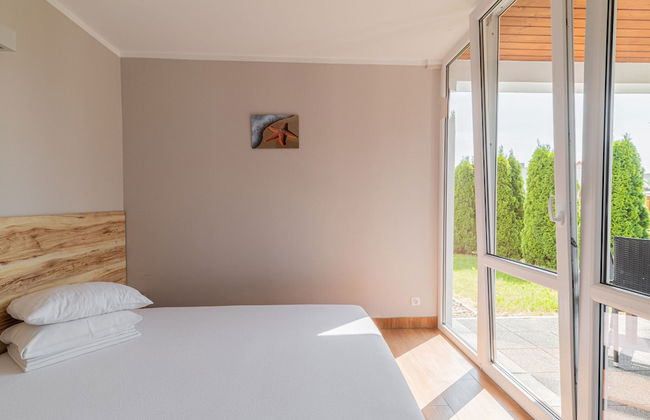 Holiday Homes With Pool, Close to the Beach - Foto 2