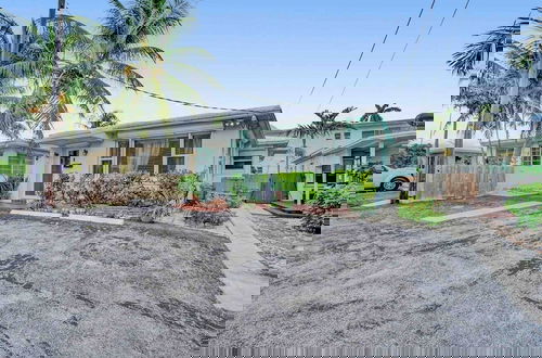 Photo 43 - Palm Lined Oasis Walk To Beach Free Parking