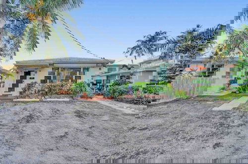 Photo 2 - Palm Lined Oasis Walk To Beach Free Parking
