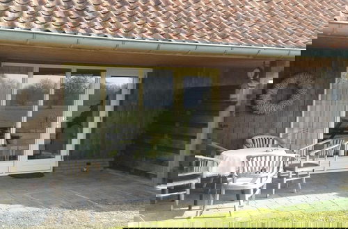 Foto 23 - Holiday Home in Geesteren With Roof Terrace,garden Furniture