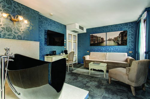 Photo 19 - GKK Exclusive Private Suites Venezia