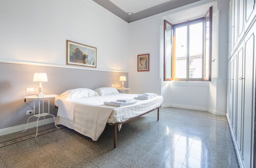 Photo 10 - Santa Maria Novella 4 Bedrooms by Mmega