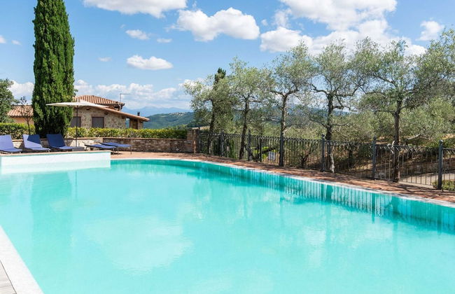 Holiday Home in Collazzone With Pool & Sauna - Foto 21