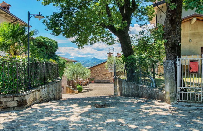 Spacious Holiday Home in Ca' De' Grimaldi near Town Center - Photo 35
