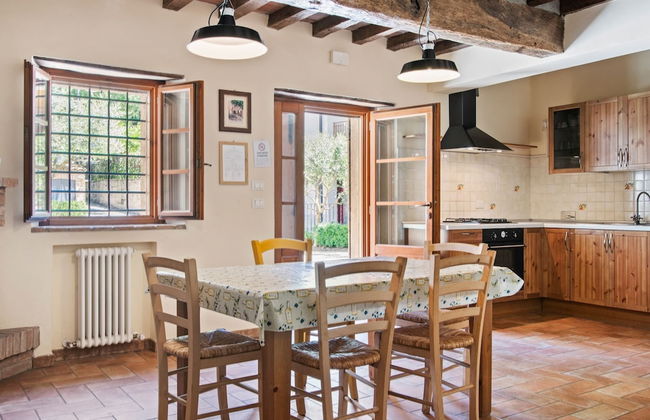 Spacious Holiday Home in Ca' De' Grimaldi near Town Center - Photo 28