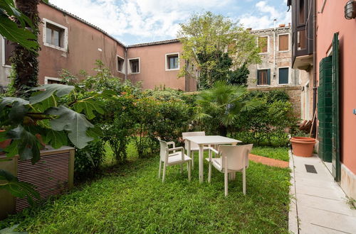 Photo 23 - Garden Apartment