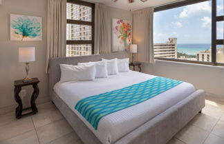 Foto 3 - Newly Remodeled Corner Unit at the Waikiki Banyan with Diamond Head Views by Koko Resort Vacation Rentals
