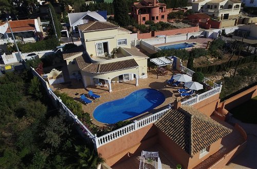 Foto 33 - Sunny 3BR Villa w/ Endless Views & Heated Pool - Walk to Beach & Dining