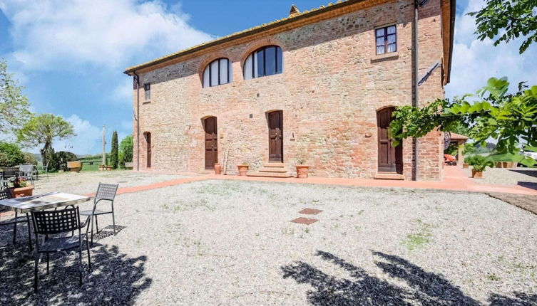 Photo 1 - Tuscan Farmhouse in Peccioli with Swimming Pool near Lakes