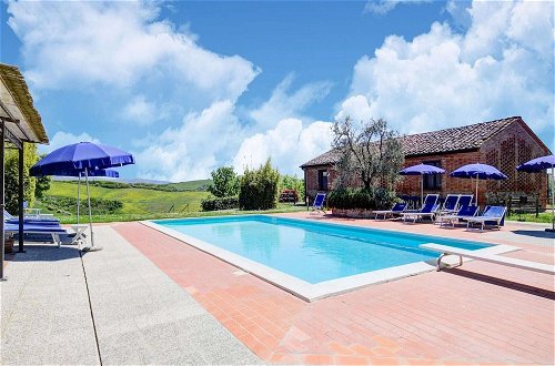 Photo 21 - Tuscan Farmhouse in Peccioli with Swimming Pool near Lakes