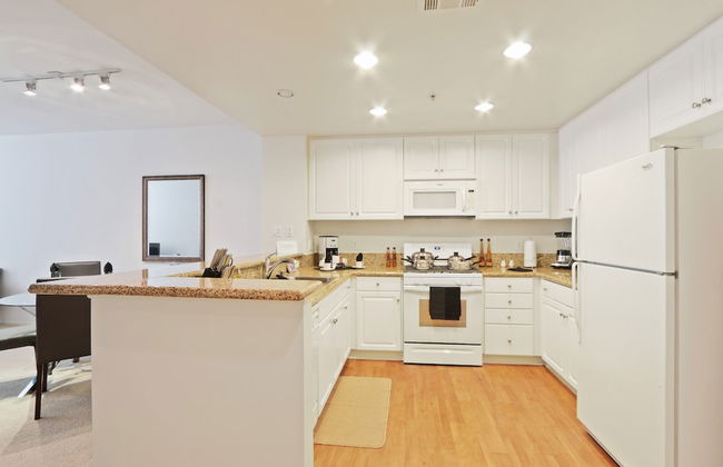 Global Luxury Suites at The Village - Foto 24