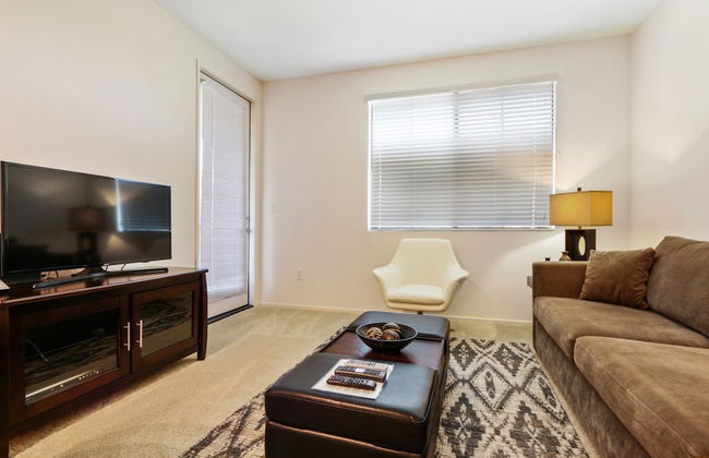 Global Luxury Suites at The Village - Foto 30