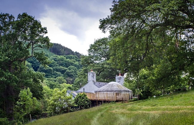 Hapus Yurt - Two Beautiful Yurts and Barn Cottage - Foto 1