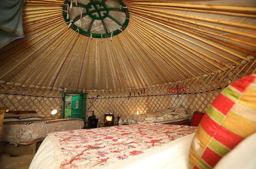 Foto 5 - 2 Luxury Yurts & Barn Kitchen Big Garden- Sleeps 9