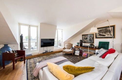 Photo 12 - Long Stay Discounts - Unique 2bed Flat, Portobello Road