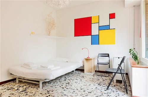Photo 3 - Mondrian Apartment in Milan
