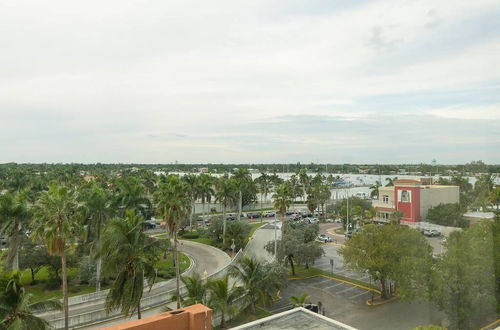 Photo 18 - 653 Apartment Hollywood Beach