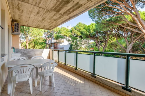 Photo 10 - Comfy Apartment in Milano Marittima near Pine Forest