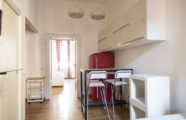 White and Clean Apartment near Metro MM1 - Photo 8