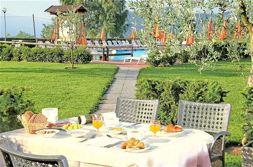 Foto 30 - Lake Garda, Beautiful Residence Features Many Facilities