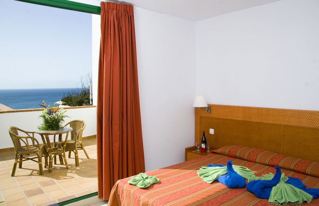 Aparthotel Esquinzo Y Monte Del Mar - Foto 2