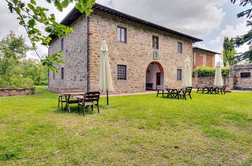 Photo 24 - Apartment in Greve in Chianti With Garden