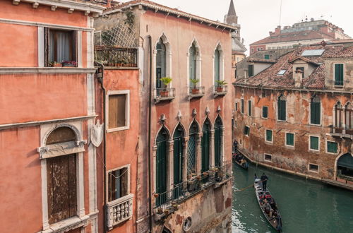 Photo 15 - La Fenice Theatre Exclusive Flat