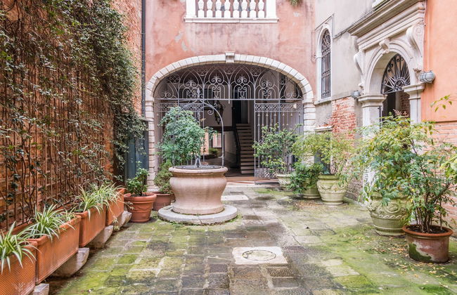 La Fenice Theatre Exclusive Flat - Foto 23
