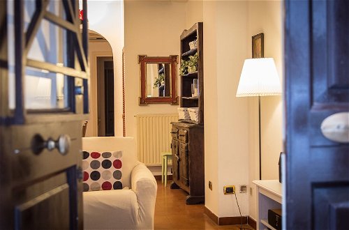 Photo 2 - Rental In Rome Panieri Terrace Apartment