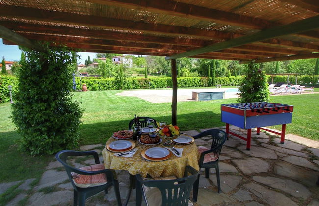 Tuscan Style Apartment with View of the Hills - Photo 29