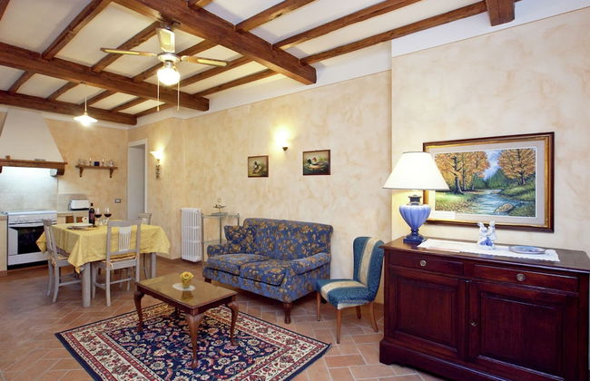 Tuscan Style Apartment with View of the Hills - Photo 12