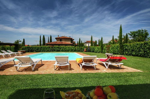 Photo 20 - Tuscan Style Apartment with View of the Hills