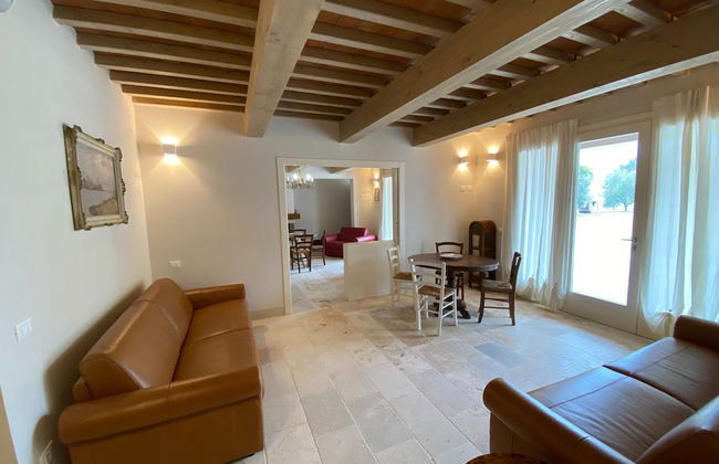 Tuscan Farm Home Retreat - Photo 17
