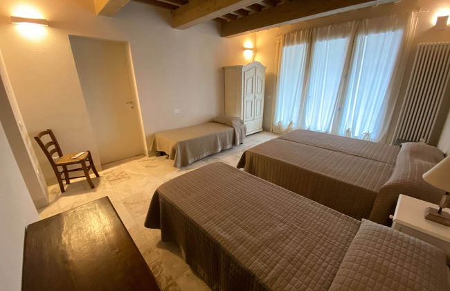 Tuscan Farm Home Retreat - Photo 14