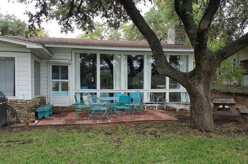 Photo 27 - Constant-level Lake LBJ - 3 BR Sleep 12