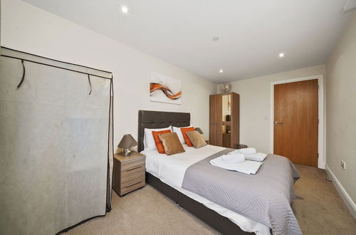 Photo 22 - Heathrow Living Serviced Apartments by Ferndale