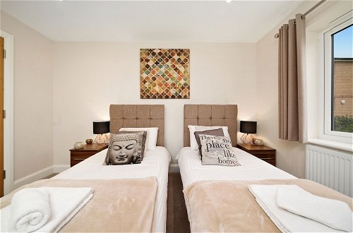 Photo 28 - Heathrow Living Serviced Apartments by Ferndale