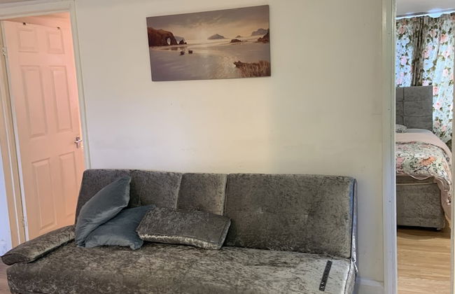 Economical 2BR Small Furnished Annex-high Wycombe - Foto 13