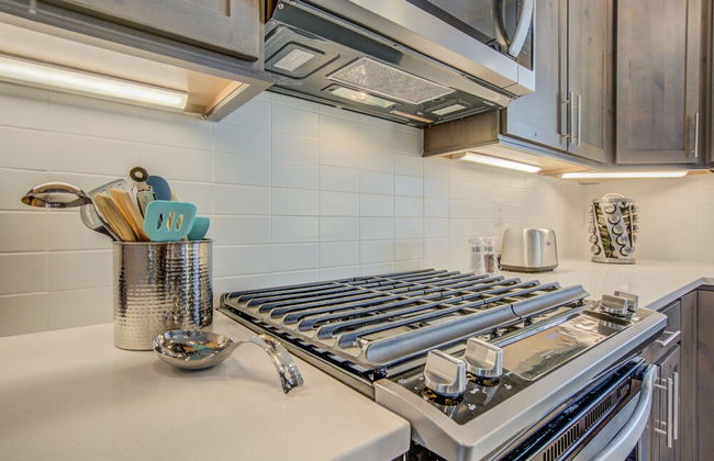 4BR Mnt Viewsmodern Urbanityrooftop Patio - Foto 19