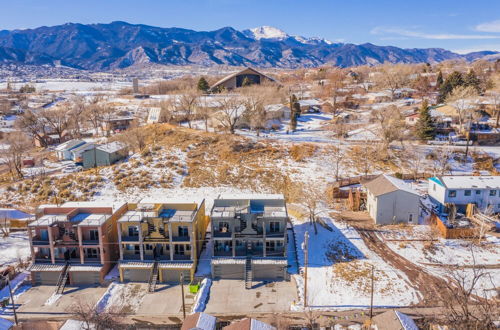 Foto 46 - Modern Rooftop Patio New-build Townhome in COS